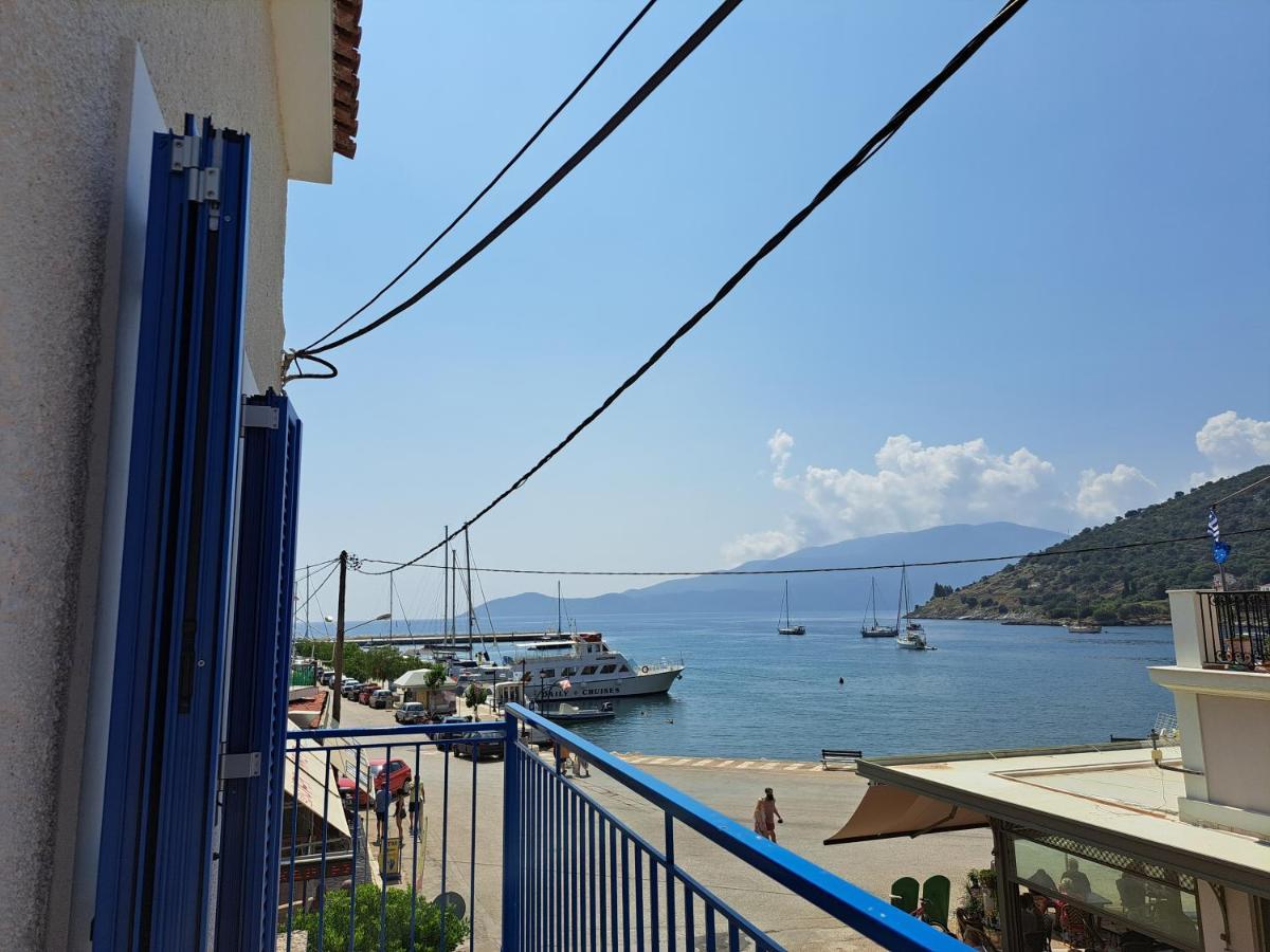 Blue Moon Apartment Agia Efimia Екстер'єр фото